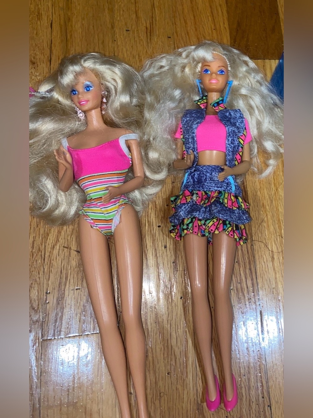 Barbie Blonde Vintage 90s Dolls only used for display